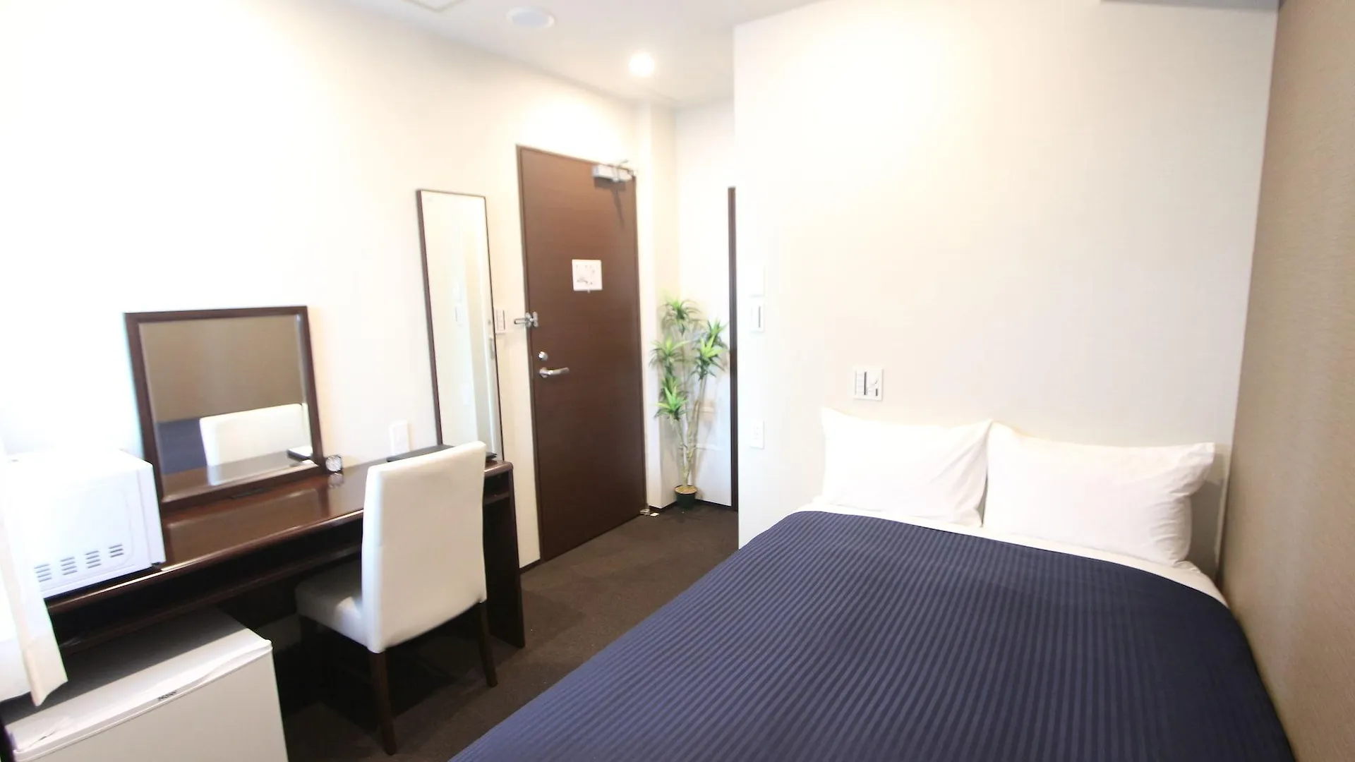 Hotel Livemax Higashi Ginza Tokyo 3*,  Japan