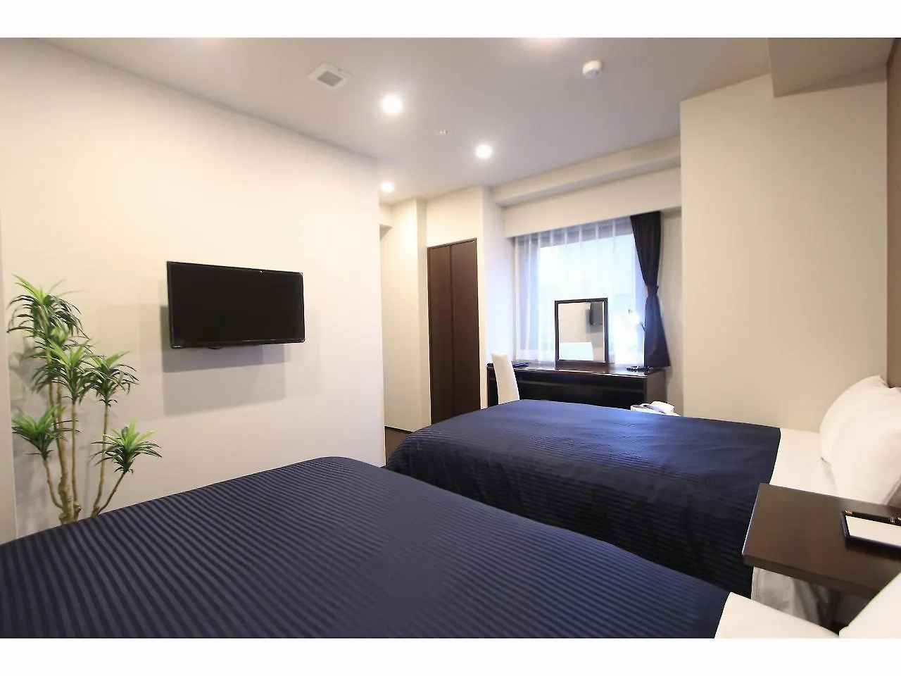 Hotel Livemax Higashi Ginza Tokyo 3*,